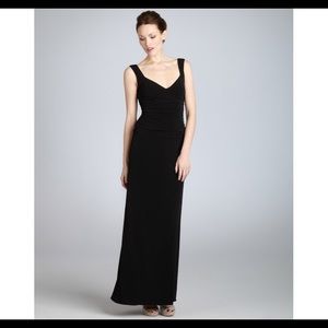 NWT long jersey dress Laundry by Shelli Segal.